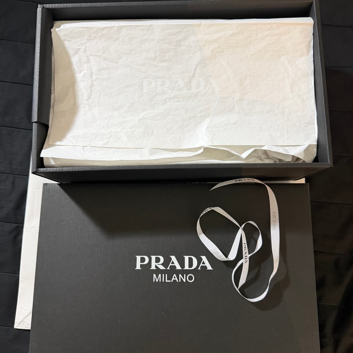 프라다 컬랩스 리나일론 스웨이드 아이보리 7.5 상품이미지5