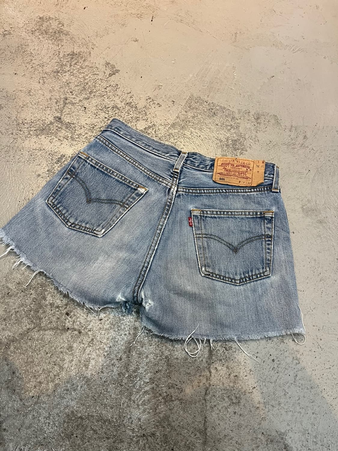 90년대 리바이스 영국제조 컷팅 데님 쇼츠 반바지  상품이미지1