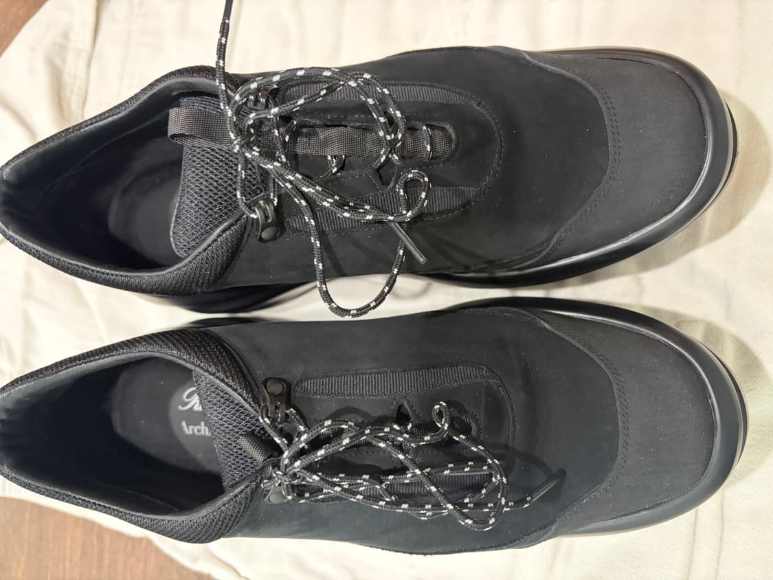 리본빛 아카이브앱크 콜라보 플랫폼 스니커즈 38 상품이미지1