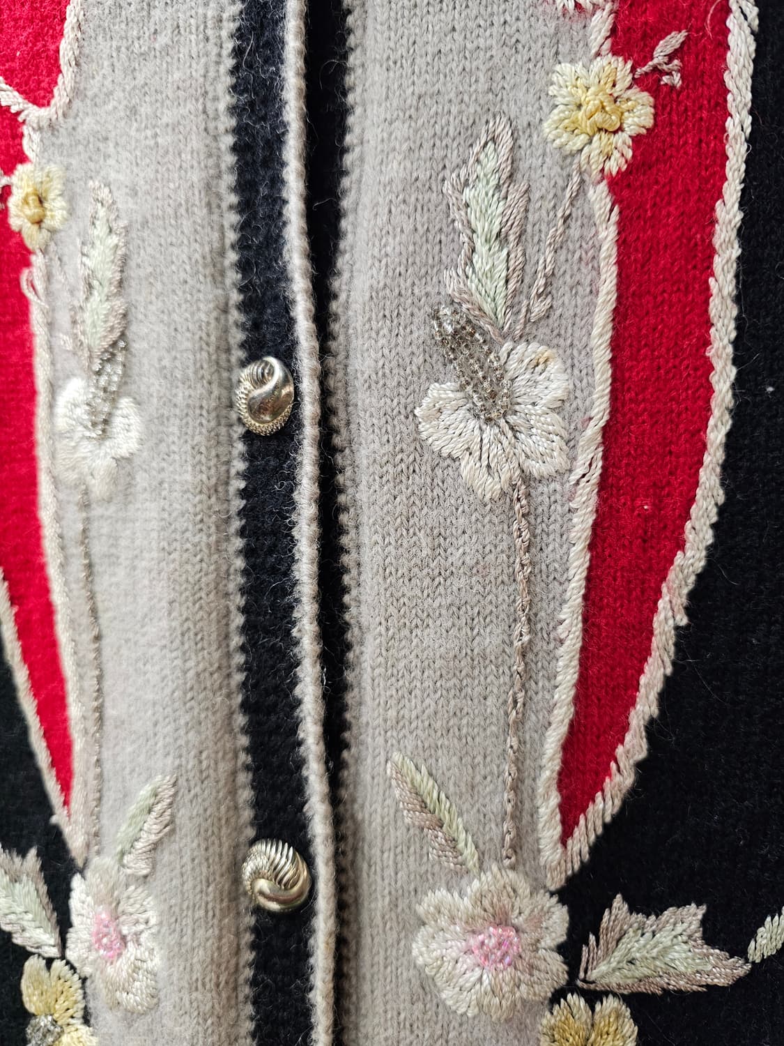 Verdi 유럽 리본 자수 울 가디건 상품이미지8