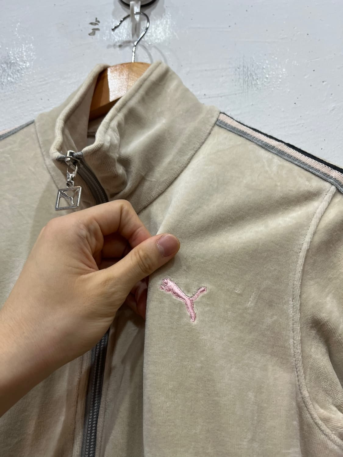 PUMA 퓨마 재팬 핑크로고 벨벳 트랙탑 져지 우먼즈  상품이미지4