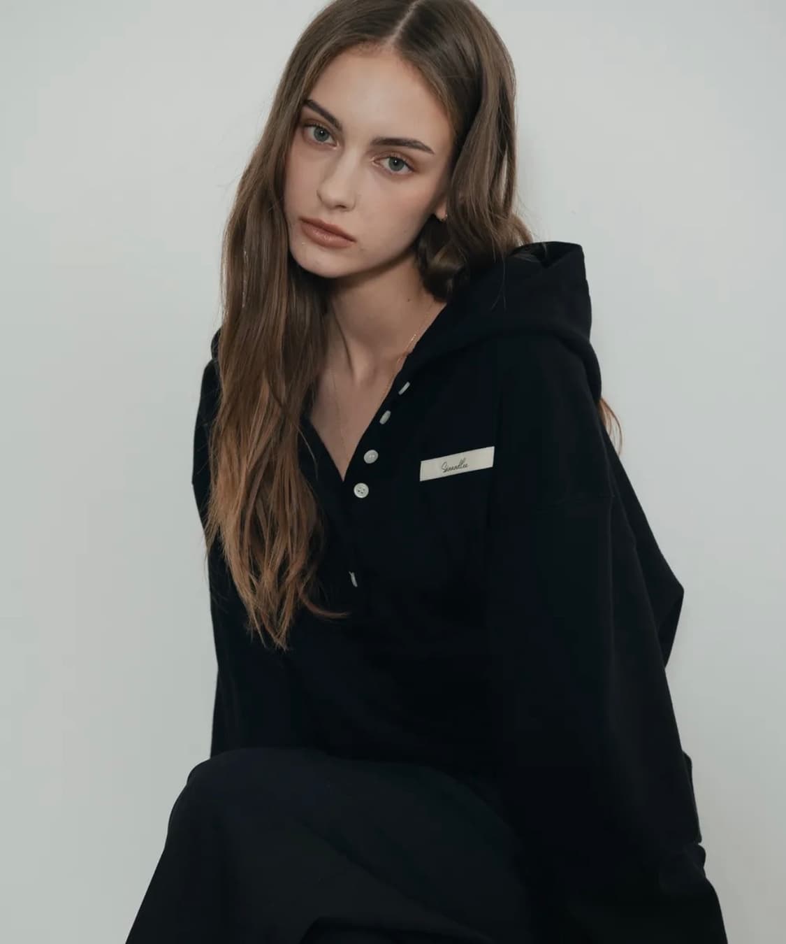 신앤리 테일러 코튼 스웻 후드 티셔츠 블랙 상품이미지2