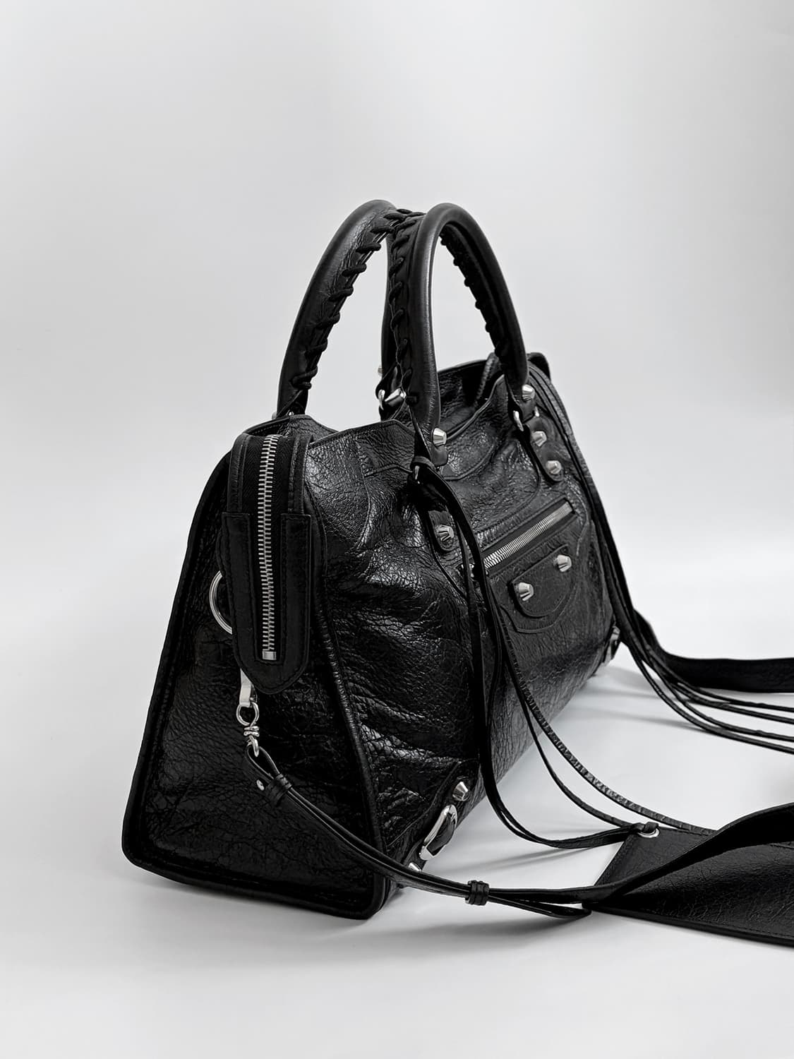 발렌시아가 클래식 시티백 미듐 판매합니다. 상품이미지3