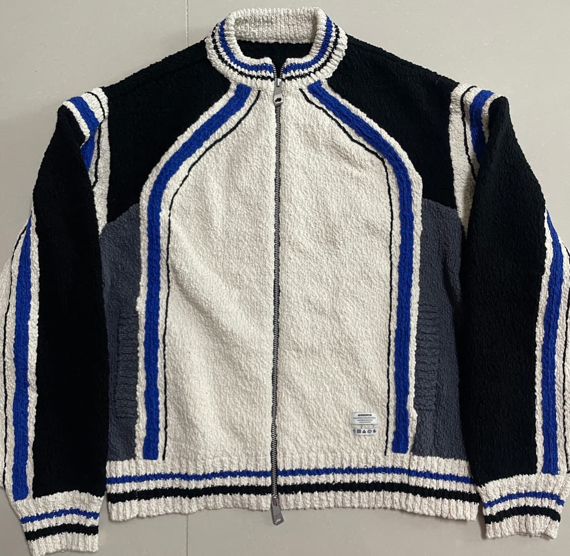 아더에러 알리브 Alieb 니트 자켓 느와르 상품이미지1