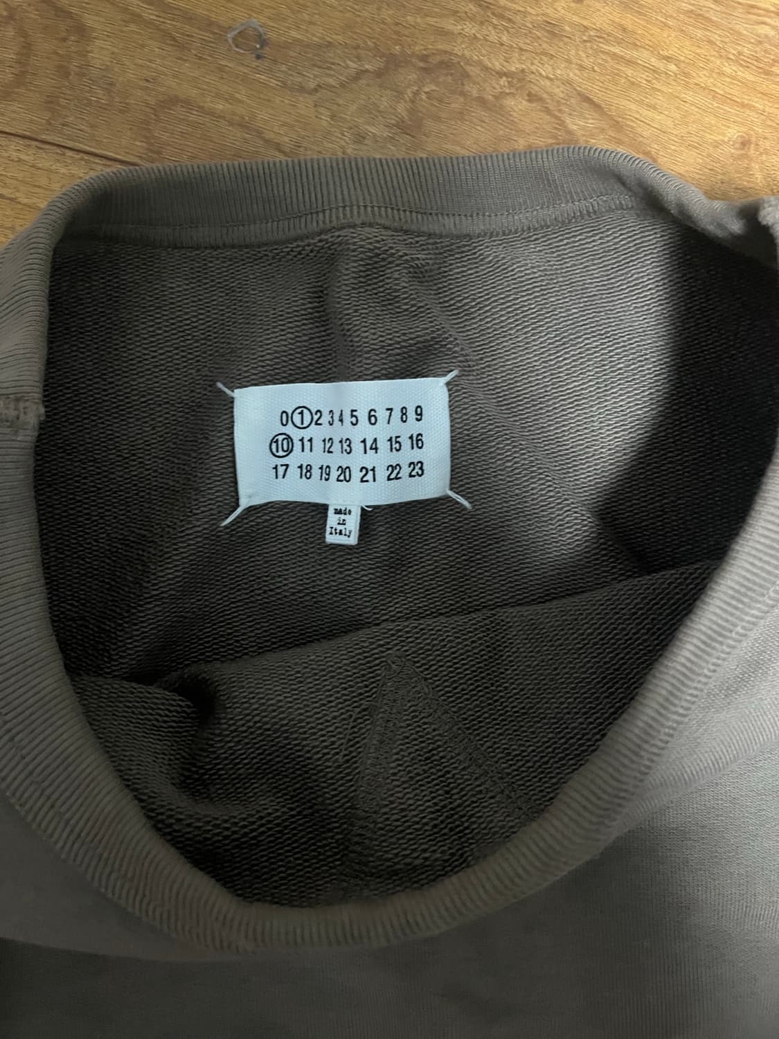 마르지엘라 맨투맨xl 브라운 상품이미지3