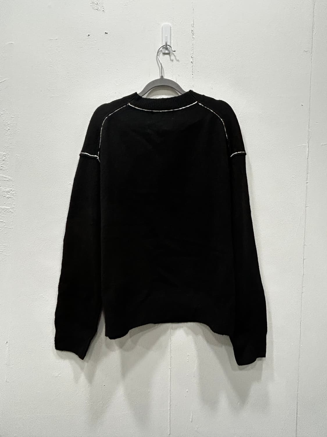 마뗑킴 라인배색 블랙 니트 남녀공용 M 상품이미지5