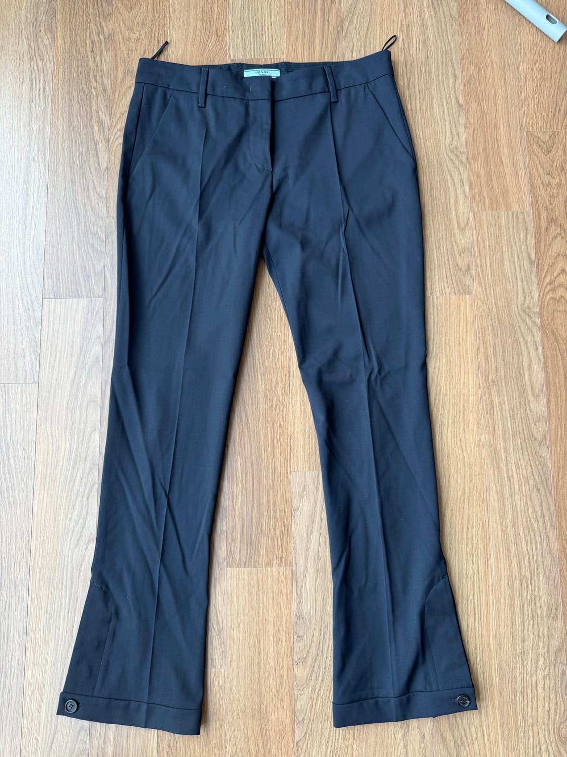 [PRADA] 프라다 플레어 팬츠 버튼 커프 (42S) 상품이미지1