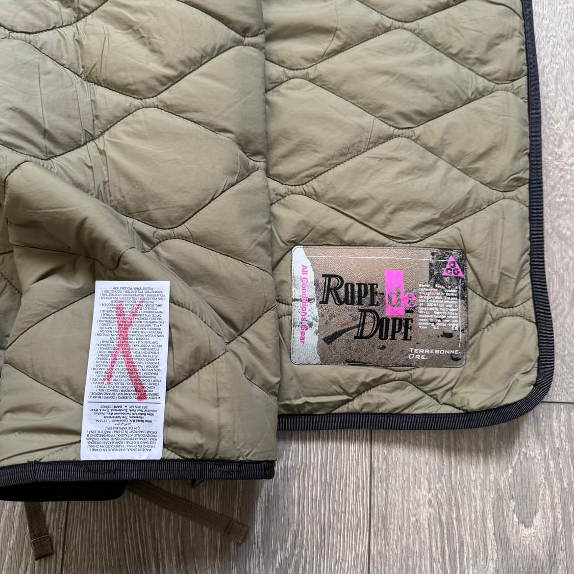 나이키 ACG 써마핏 Rope de Dope 블랭켓 담요 상품이미지3