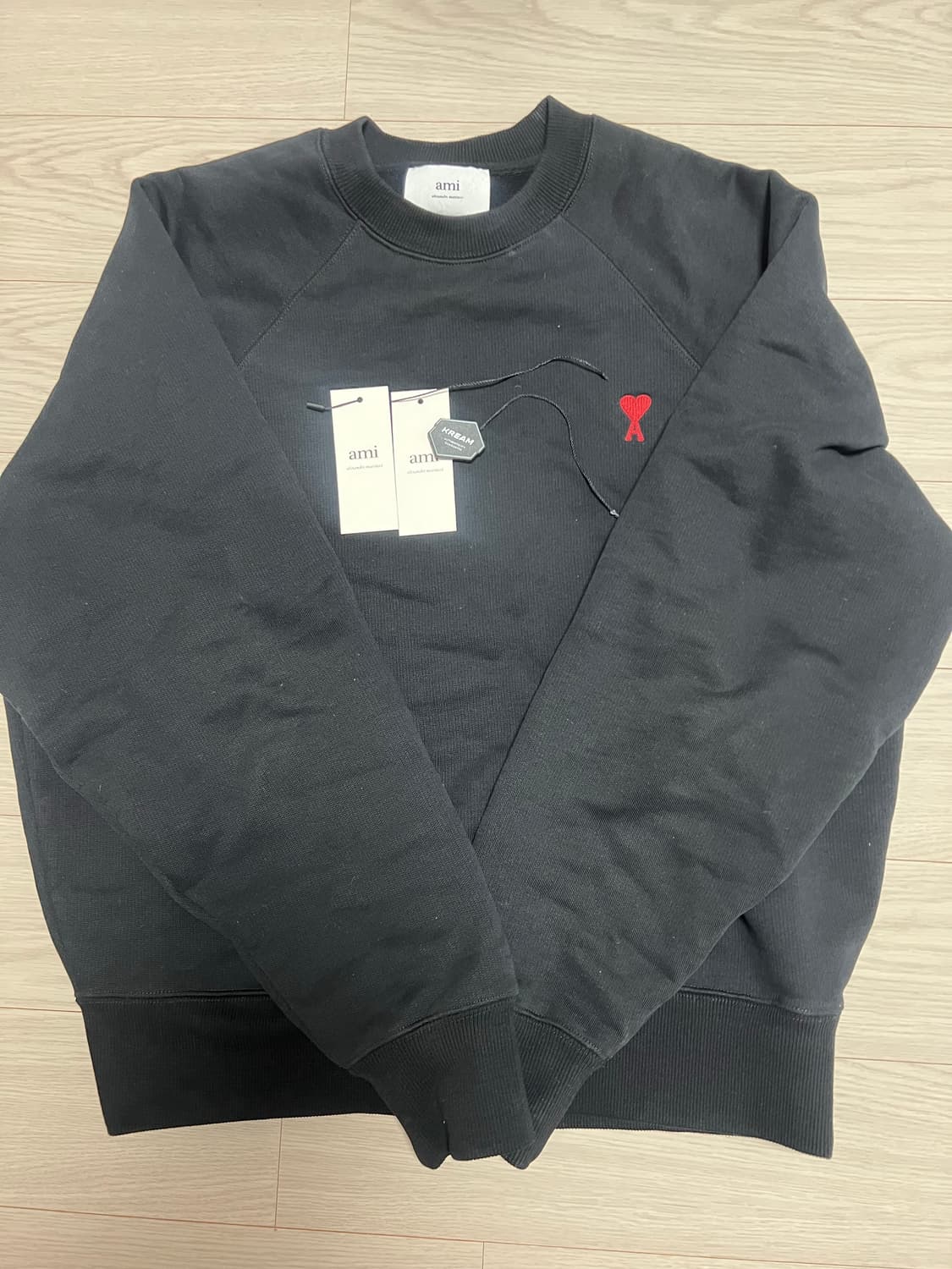 아미 맨투맨 블랙 L / 크림 구매 / 미착용 정품 상품이미지1
