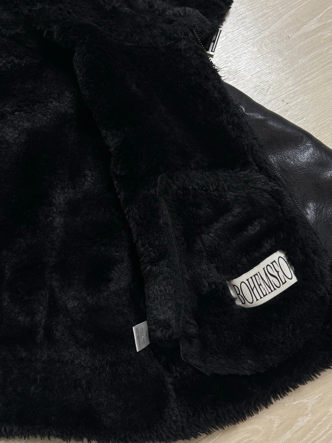 BOHEMIAN SEOUL BOHEMSEO 보헴서 무스탕 블랙 상품이미지5