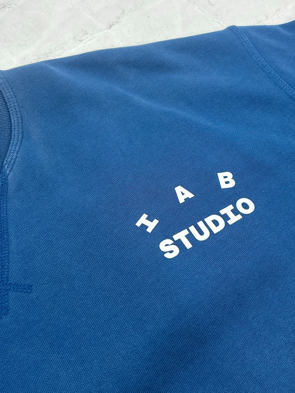 아이앱 스튜디오 헤비 숏슬리브 스웨트셔츠 네이비 - 23FW(정품)  상품이미지5