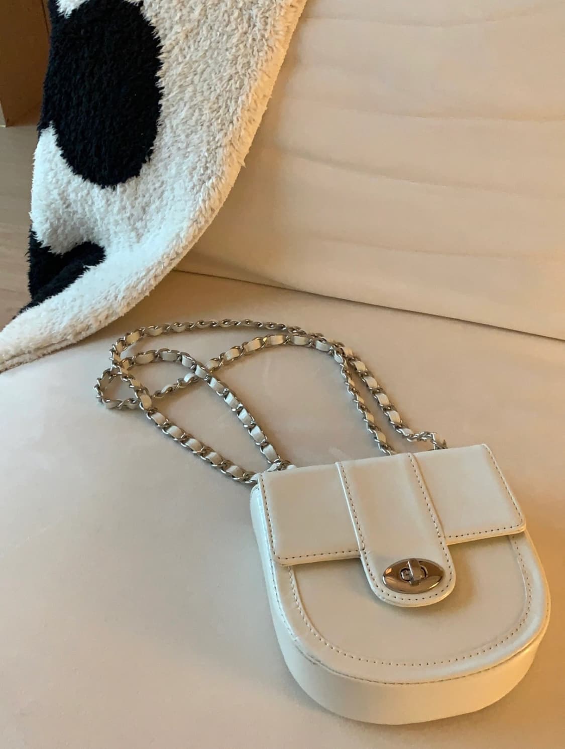 Cardinal Red 미니 체인백 상품이미지2