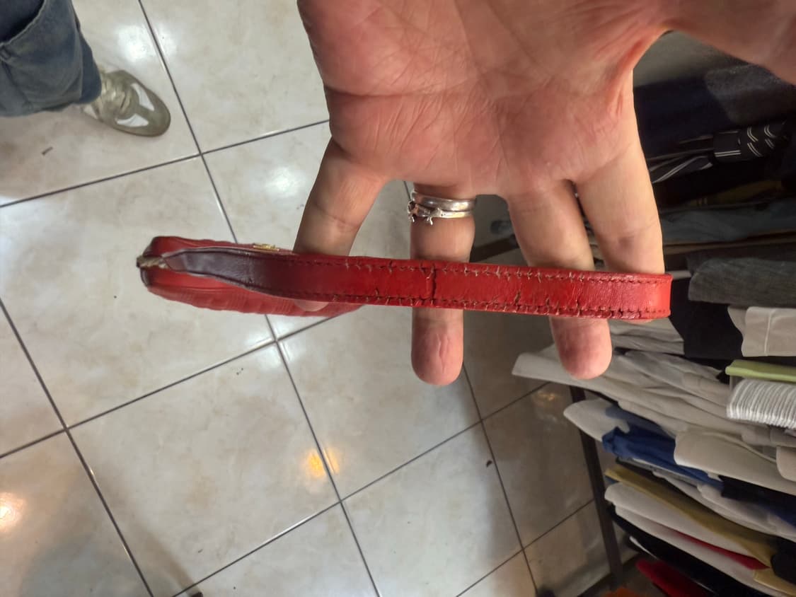 정품 버버리 마이크로 퀄팅 카메라 체인 크로스백 팝니다 상품이미지10