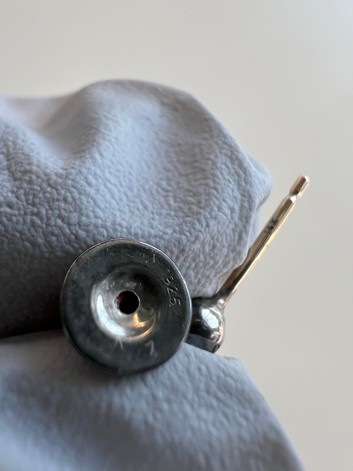 크롬하츠 타이니 e ch 드롭 이어링 상품이미지5