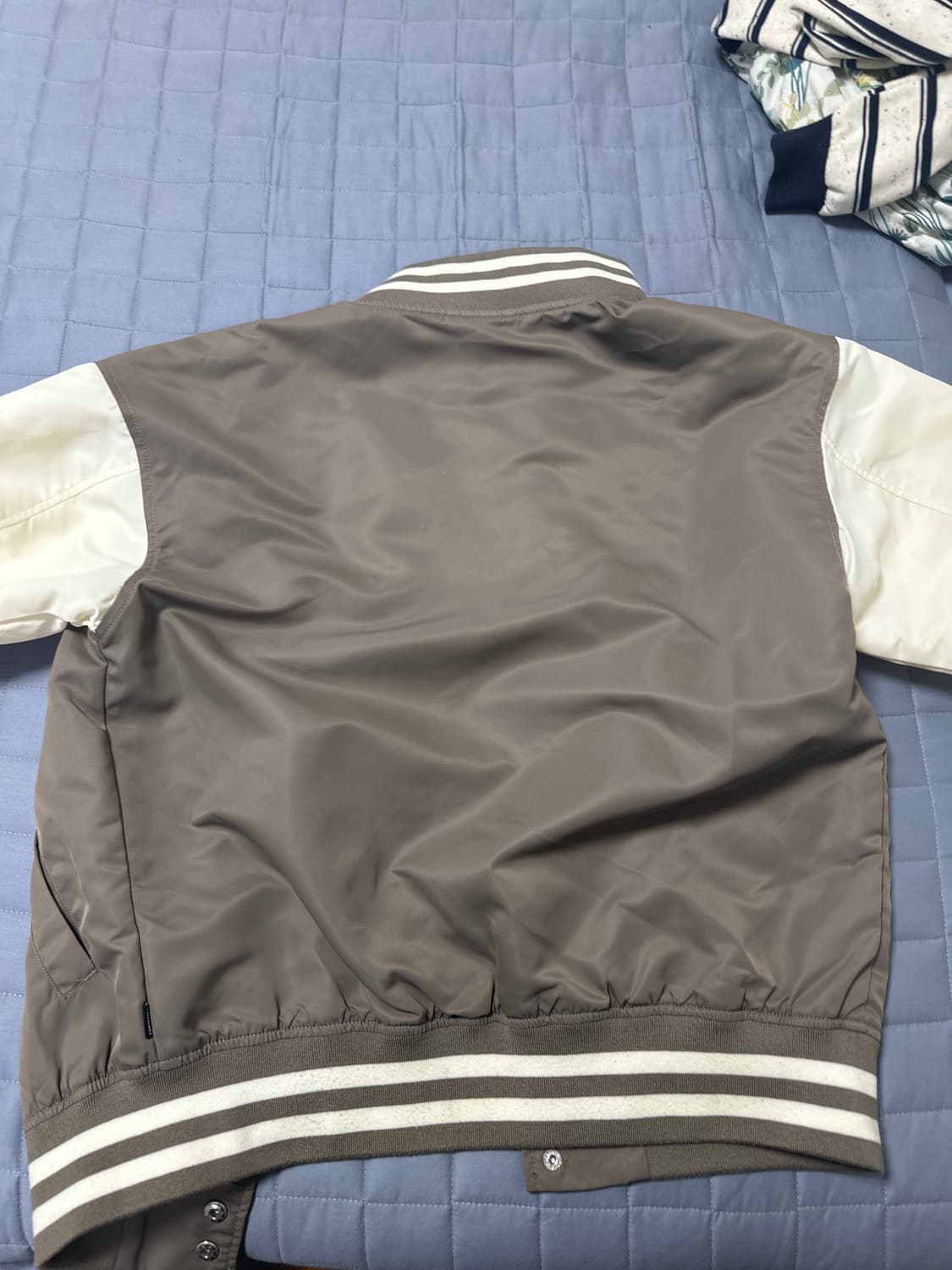 컨버스 논패디드 봄버 바시티 재킷 xs 상품이미지2