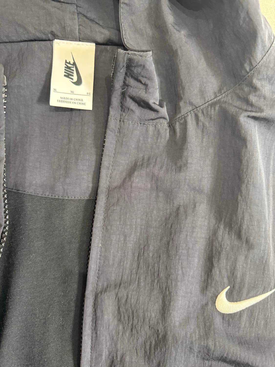 (XL) 나이키x피오갓 봄버 바람막이 상품이미지3