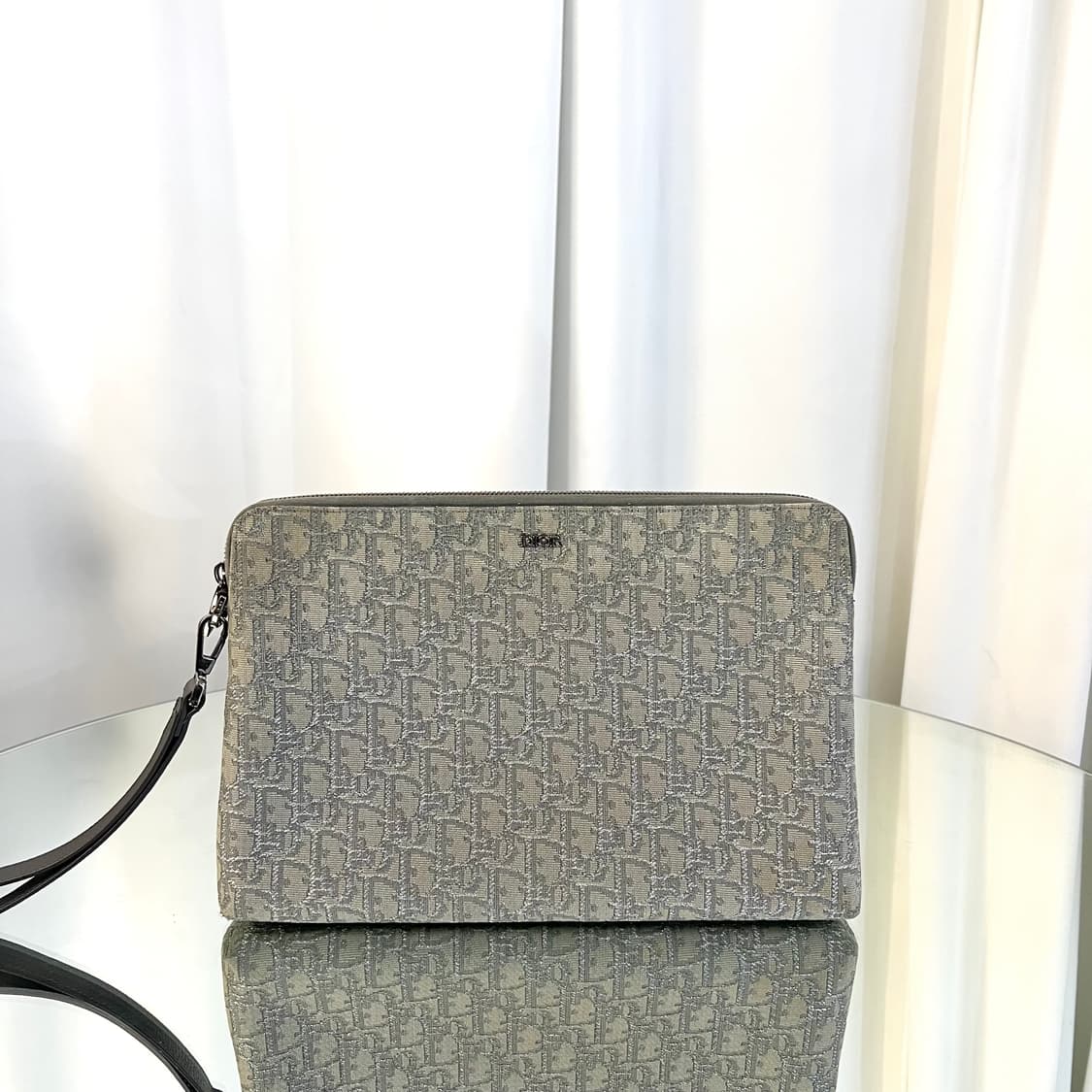 [정품] 디올 루테늄 아이패드 클러치 상품이미지1