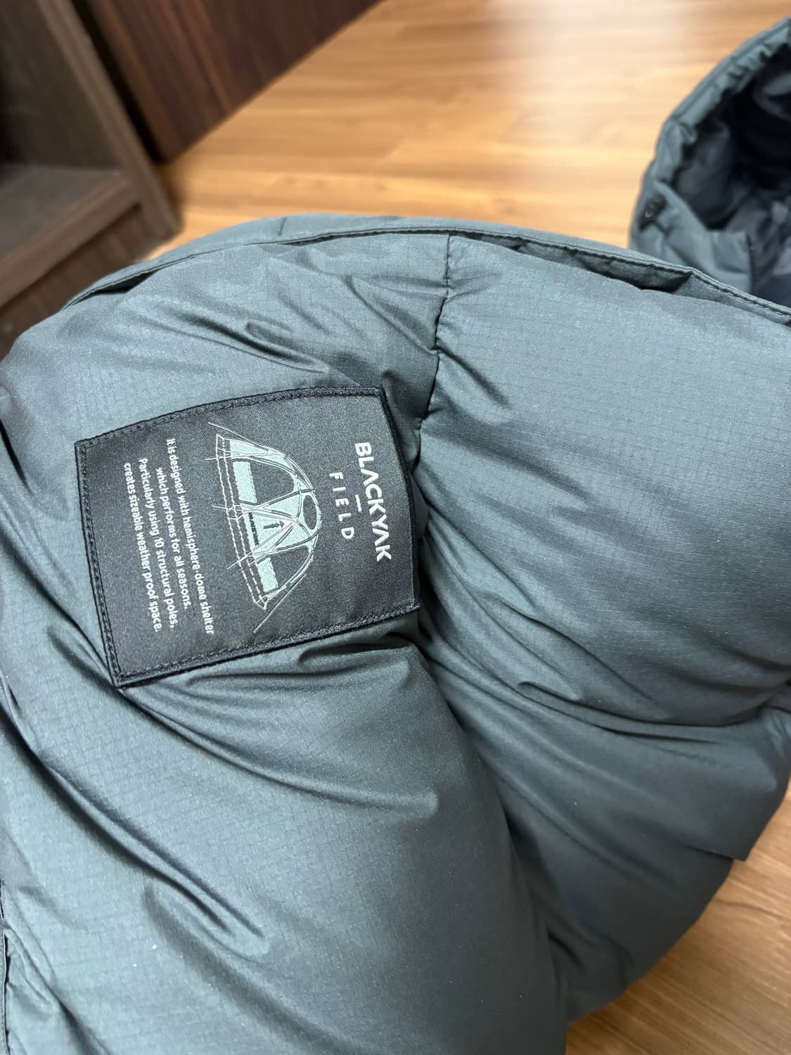 블랙야크 패딩아노락 105 L 급처 상품이미지3