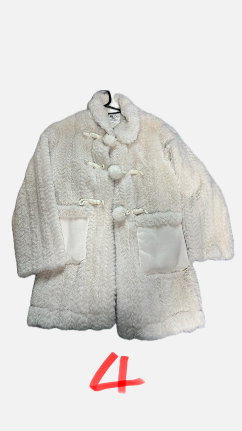 모리걸 방울 털 코트 상품이미지1