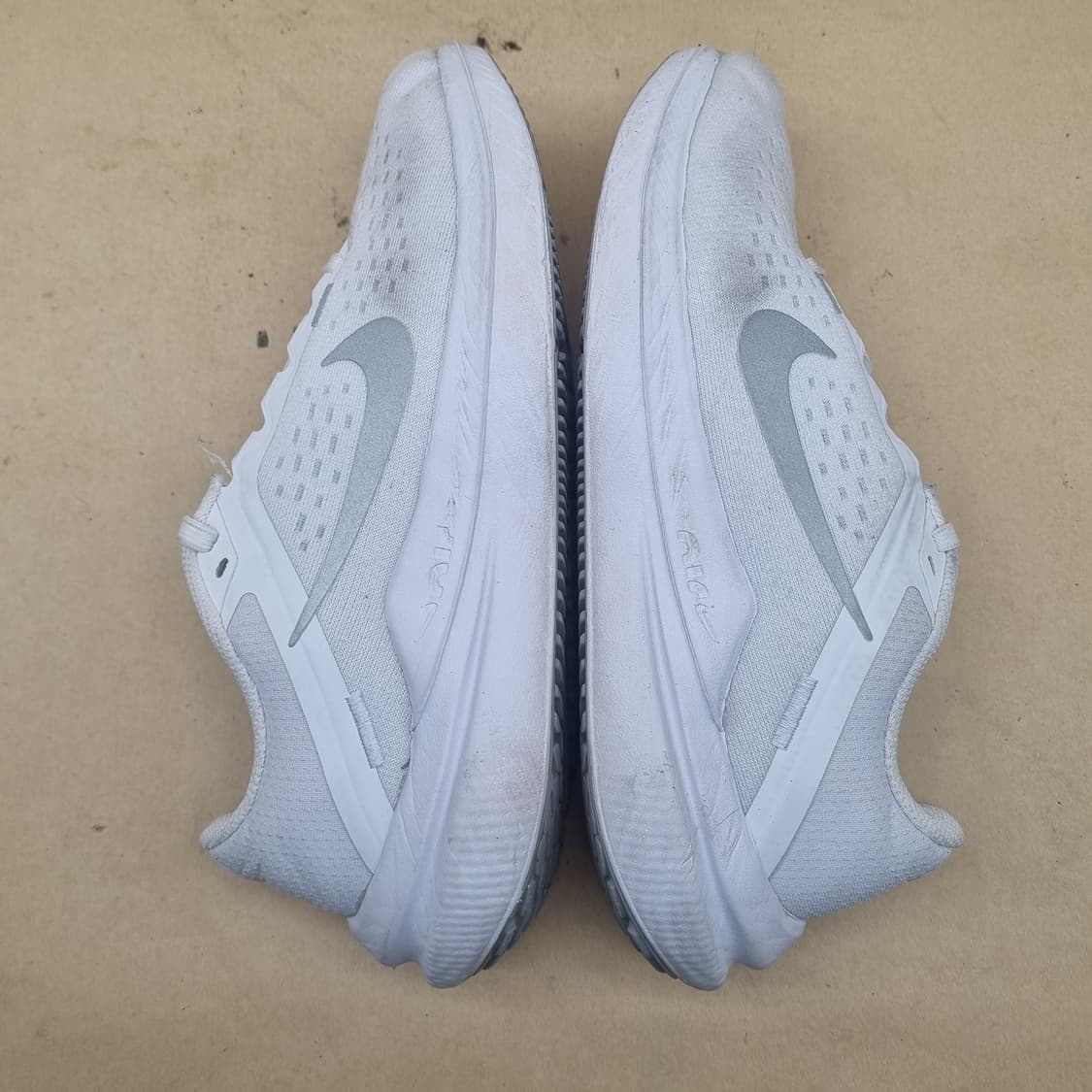 나이키 윈플로10 여성운동화230  상품이미지5