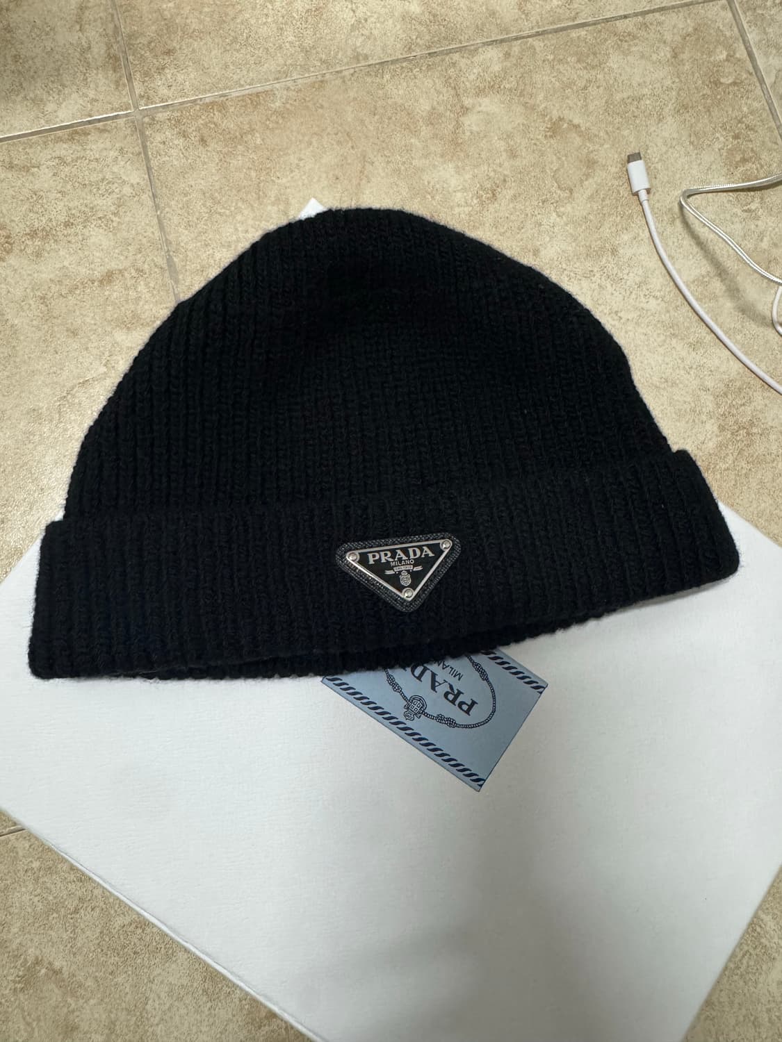 프라다 비니 상품이미지2