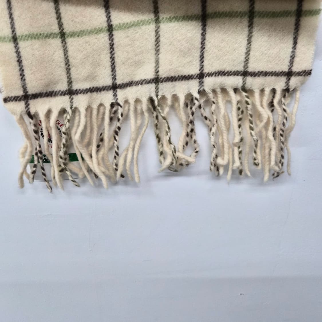 바버 체크 머플러 아이보리  상품이미지4