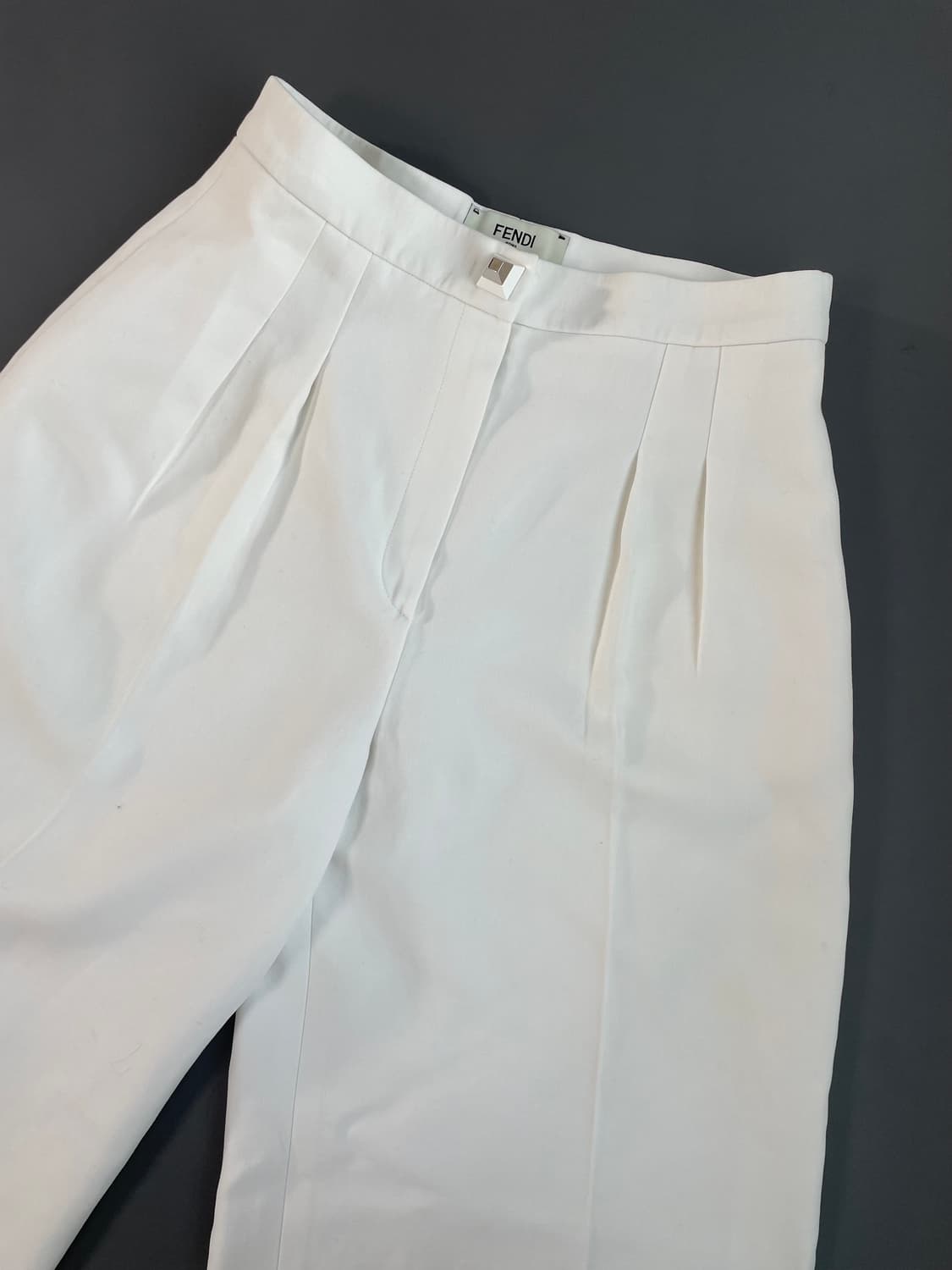 [42] FENDI 펜디 하이라이즈 투턱 와이드핏 크롭 팬츠 상품이미지3