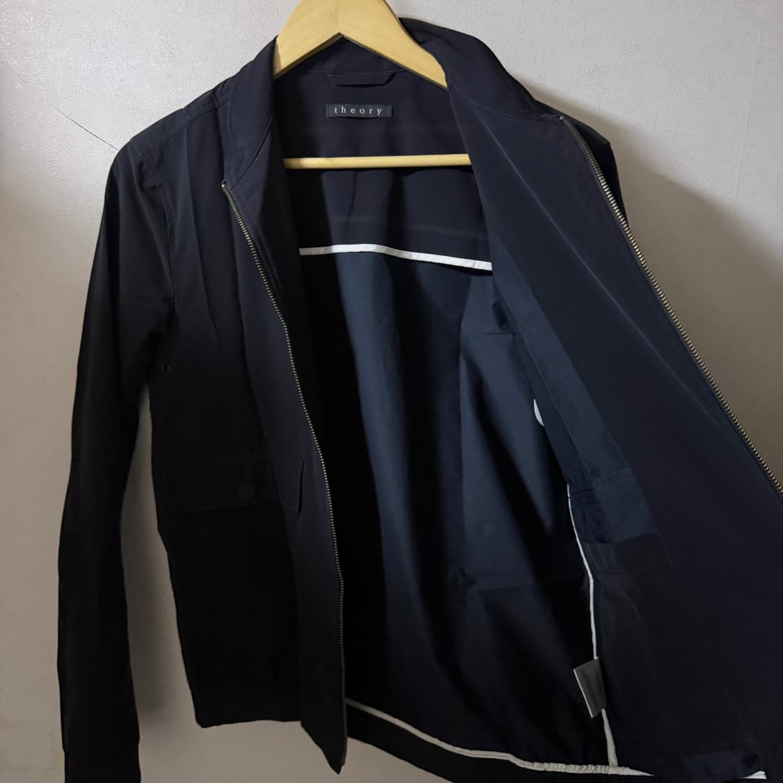 띠어리 남성 블루종 점퍼 블랙 XS (95) 상품이미지7