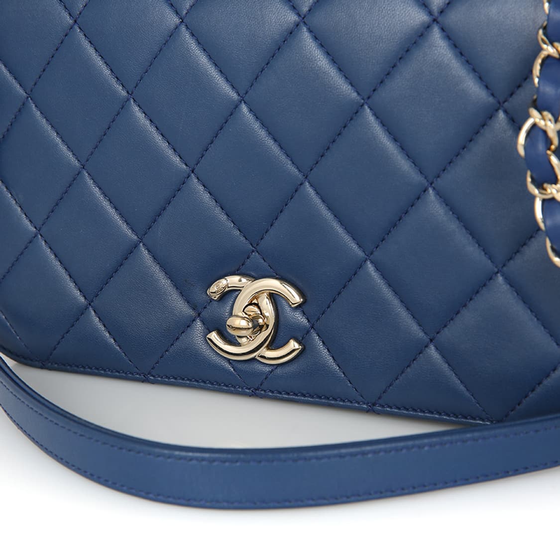 샤넬 캐리 시크 메탈핸들 체인 숄더 플랩백 A93752 상품이미지2