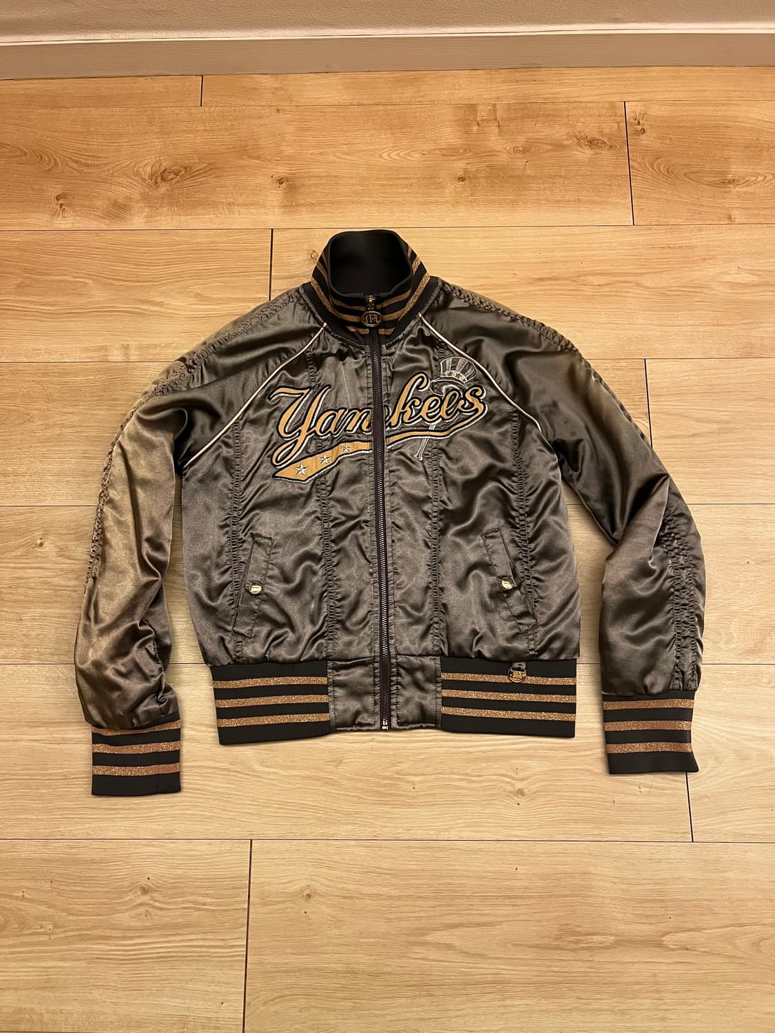 MLB Yankees Satin Bomber Jacket 상품이미지1