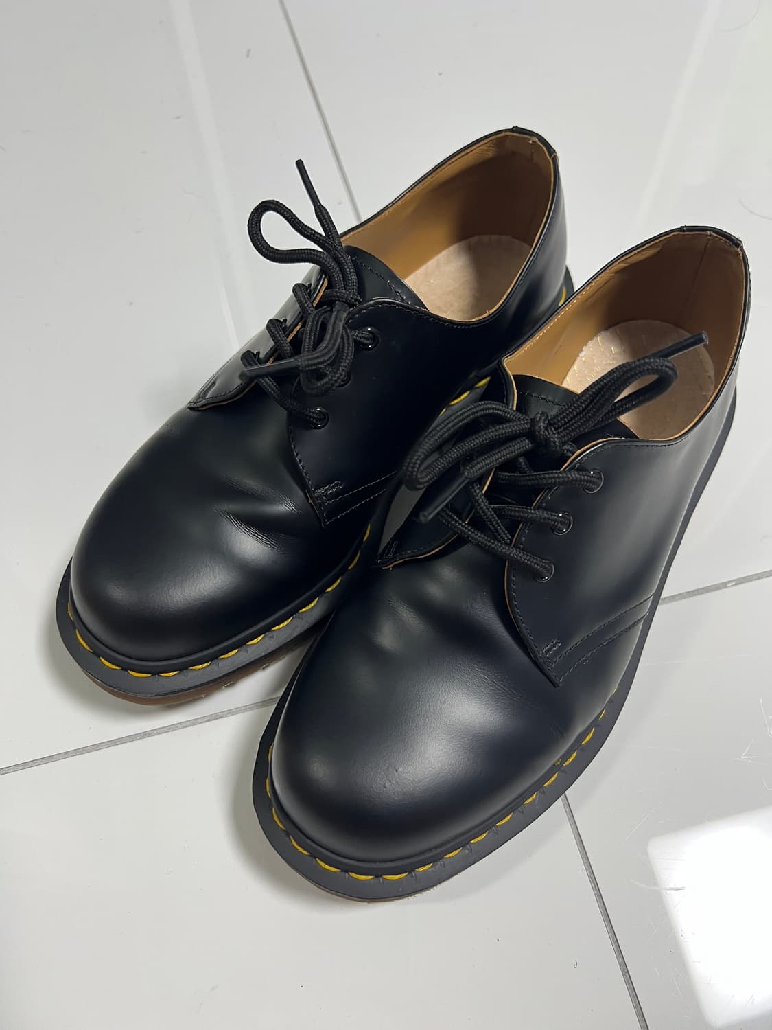 택포20) 닥터마틴 1461 MIE 3홀 블랙 UK7 260 퀼른 레더 상품이미지1