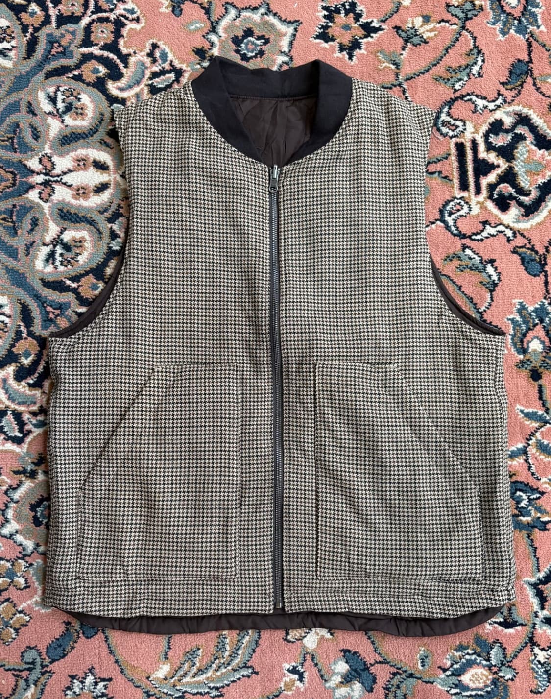 GU 하운드투스 리버시블 체크 패딩 베스트 상품이미지1