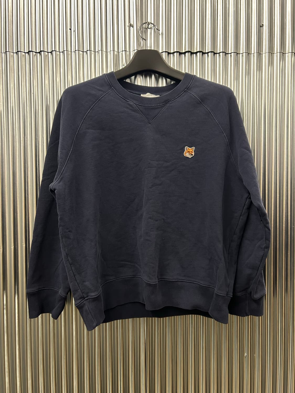 메종키츠네 폭스 패치 네이비 맨투맨 상품이미지2