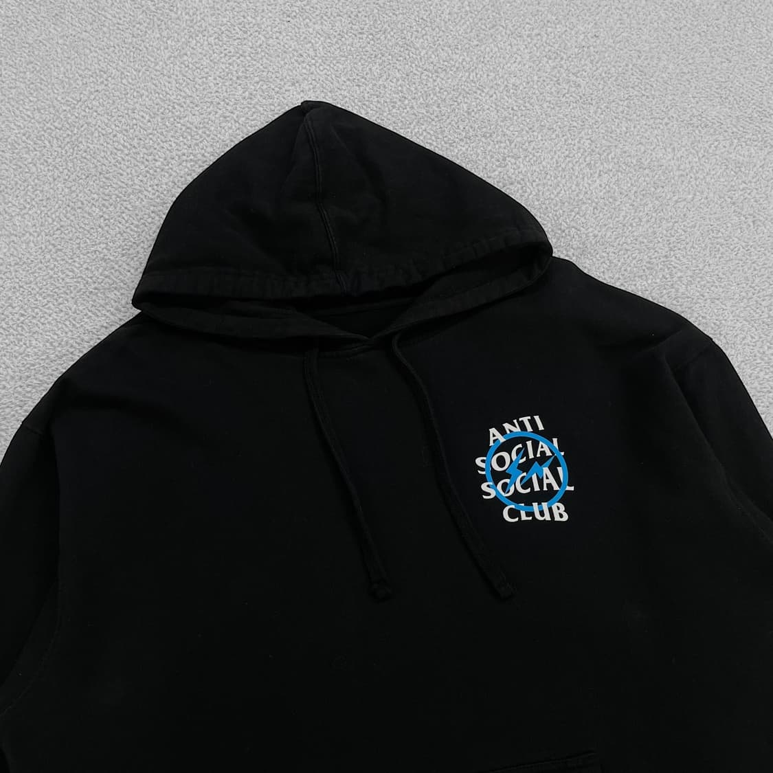안티소셜소셜클럽 x 프라그먼트 후드티 블랙 상품이미지4