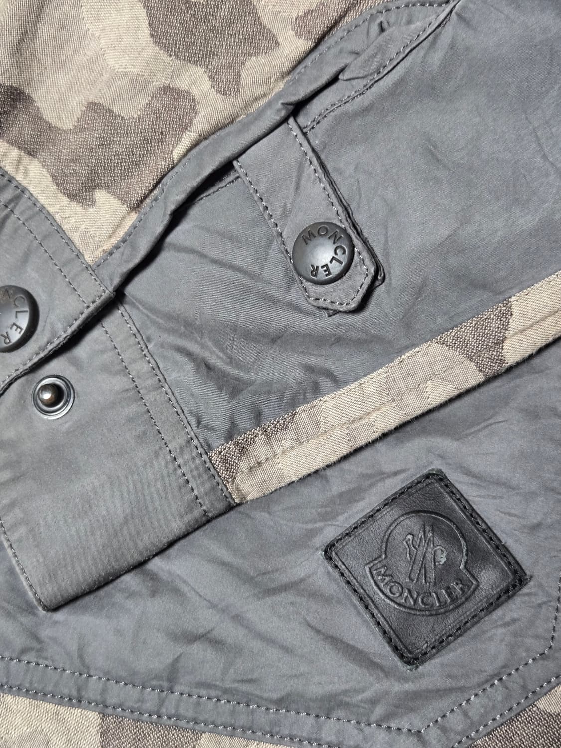 Moncler 몽클레르 카모 셔츠  상품이미지8