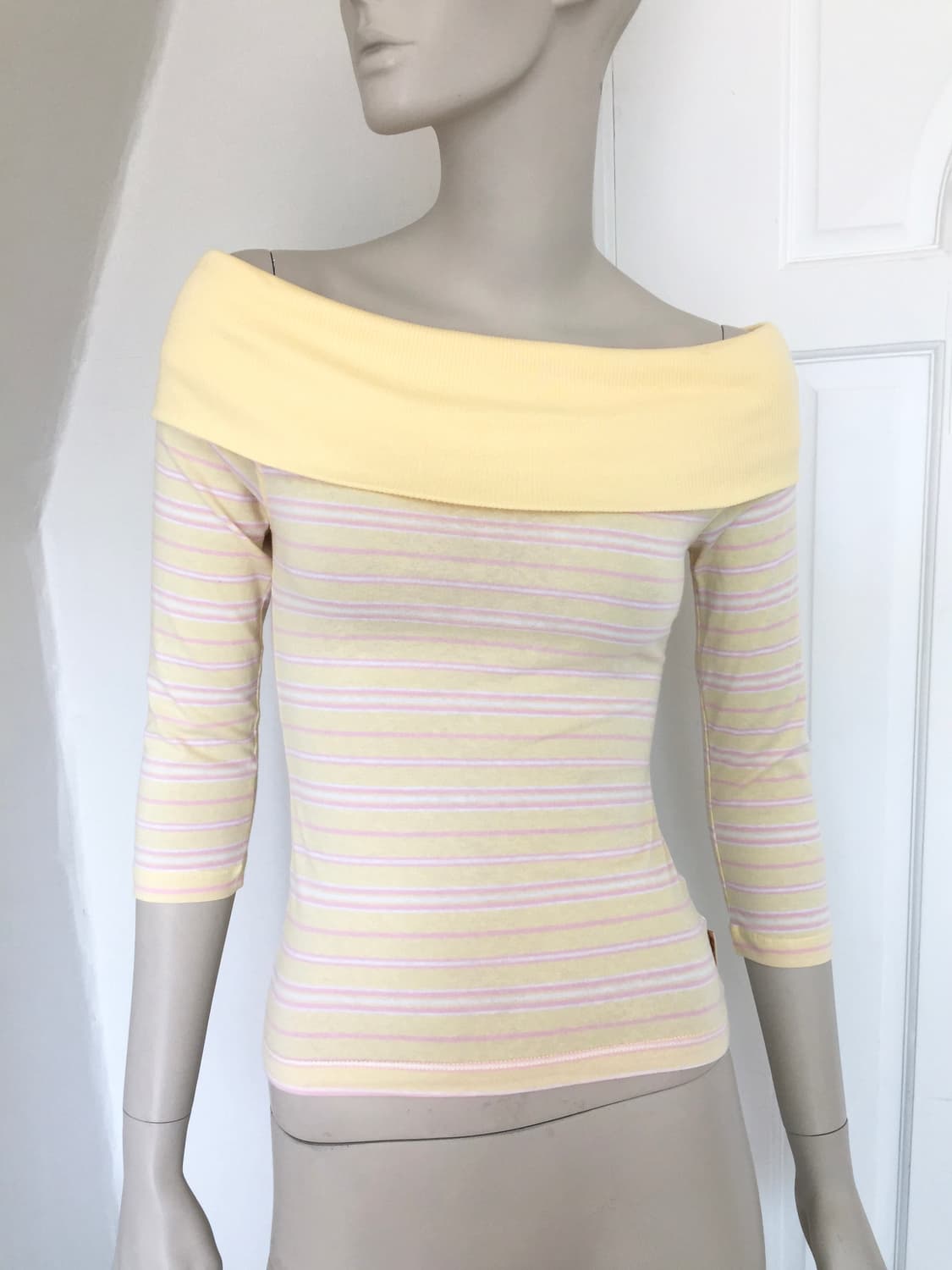 Mixed Lemon  Stripes Off Shoulder Top 상품이미지3