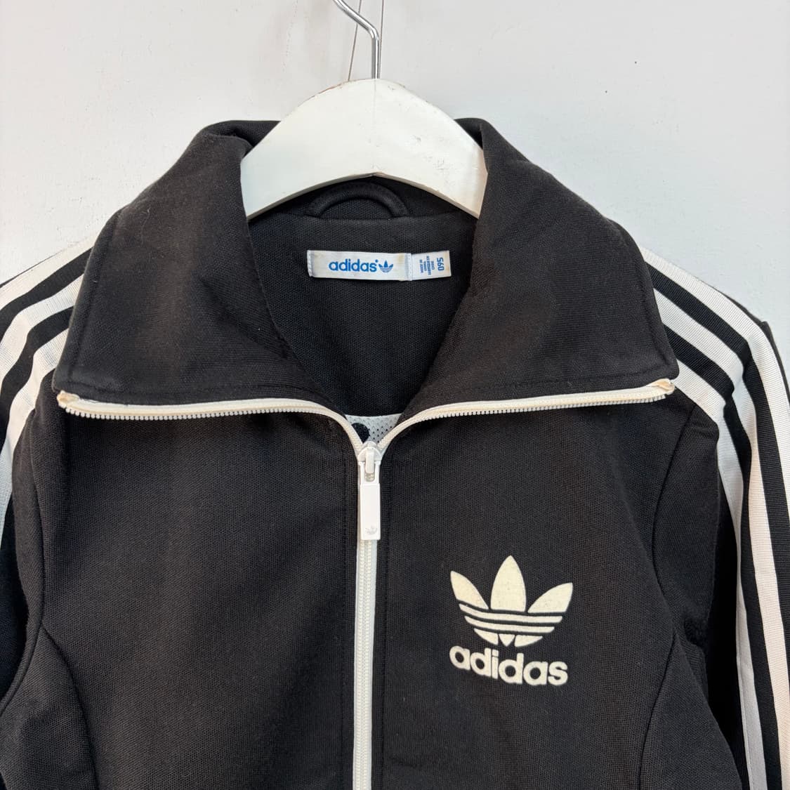 아디다스 블랙 삼선 트랙탑 상품이미지2