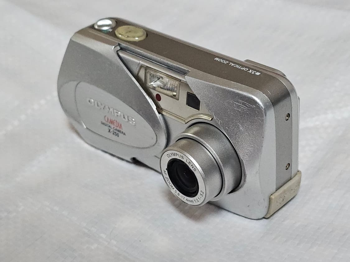 올림푸스 CAMEDIA X-250 디지털카메라 상품이미지3