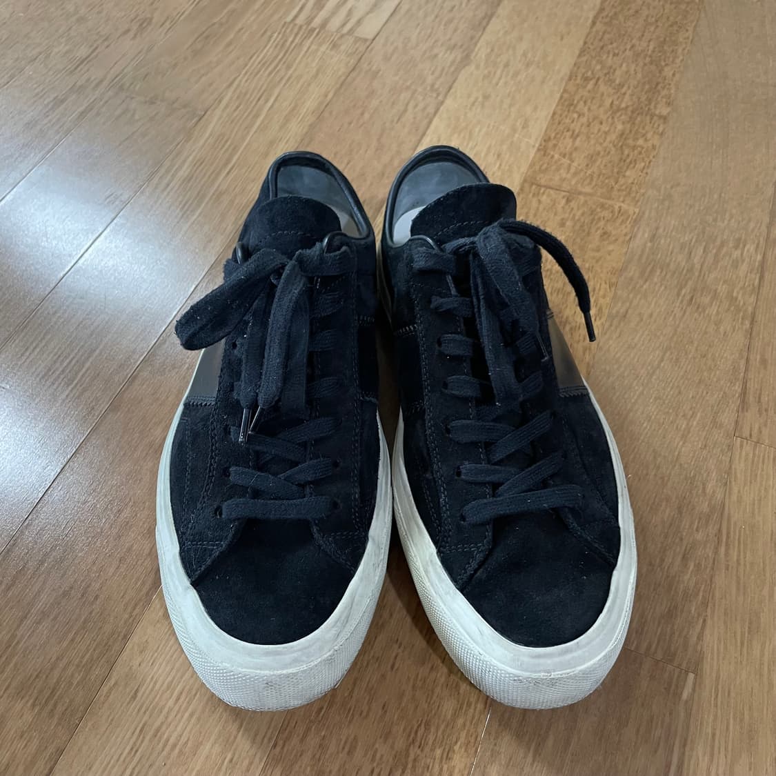 톰포드 스웨이드 스니커즈 245 상품이미지2