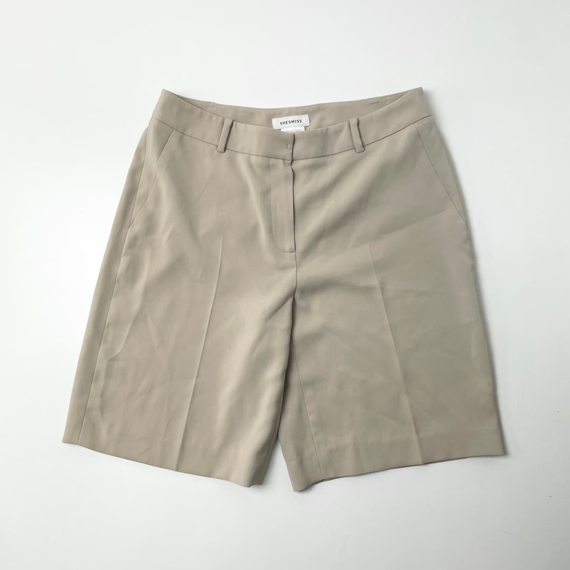 [중고] SHESMISS 베이지 얇은 반바지 55 상품이미지1