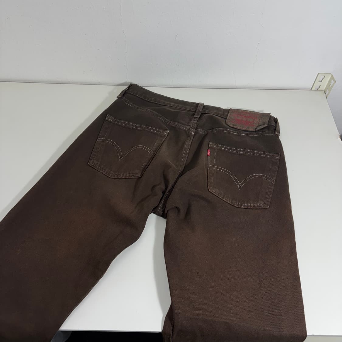 30 리바이스501 다크브라운 스트레이트핏 데님팬츠 상품이미지2