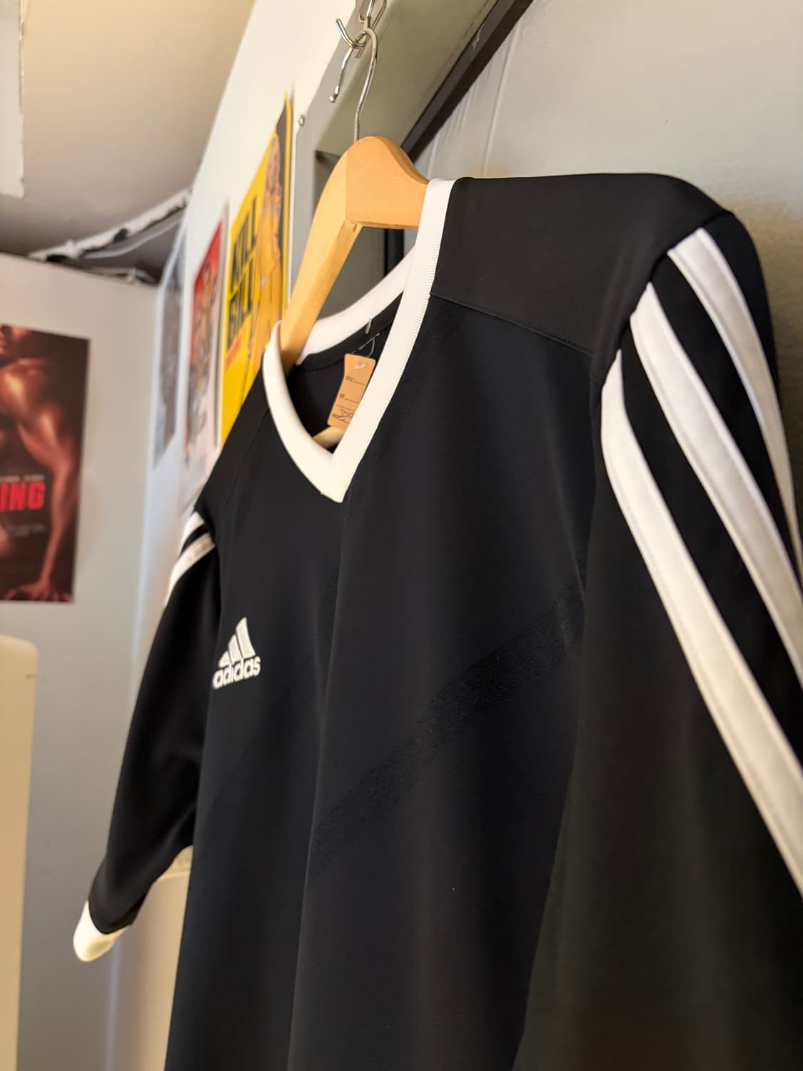 아디다스 브이넥 기능성 반팔 상품이미지2