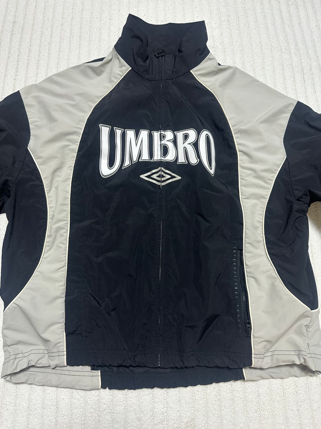 엄브로 바람막이 집업 상품이미지3