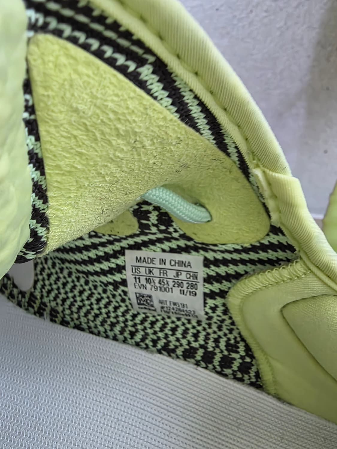 아디다스 이지부스트 350 V2 이즈릴 290 상품이미지4