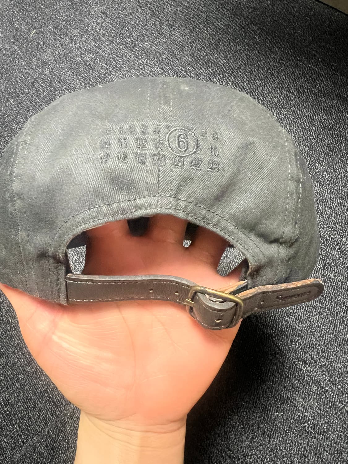 슈프림 x MM6 메종 마르지엘라 페인티드 캠프캡 블랙 - 24SS 상품이미지4