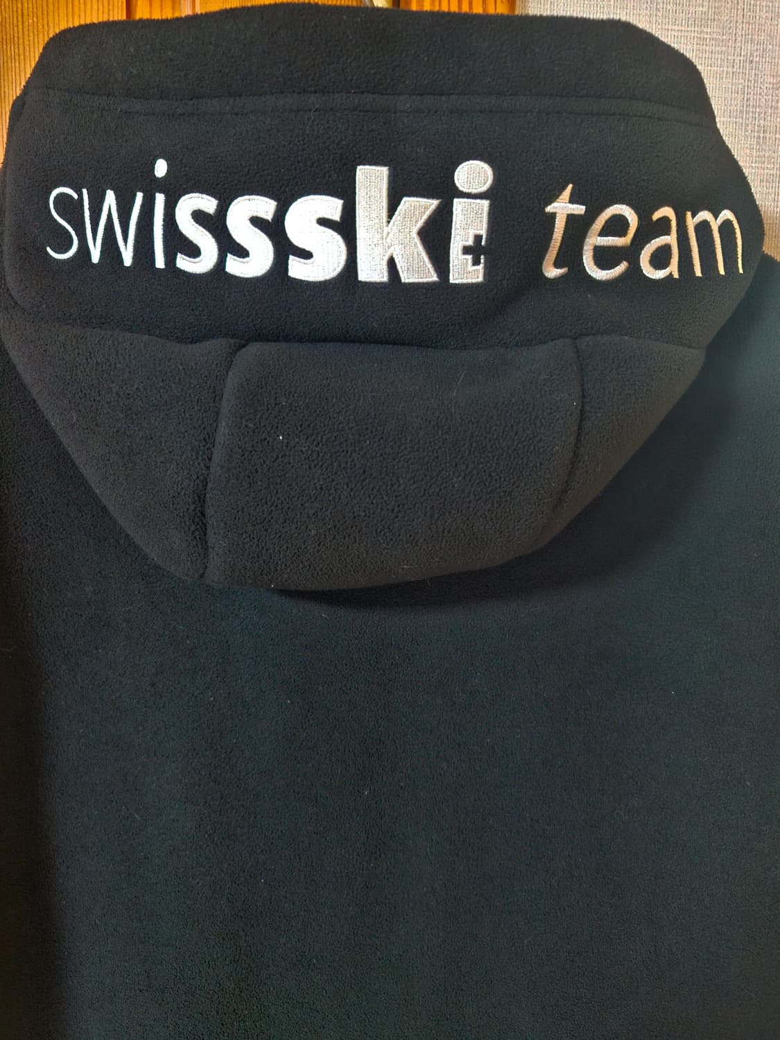 데상트 아우디 후리스 블랙 L 상품이미지5