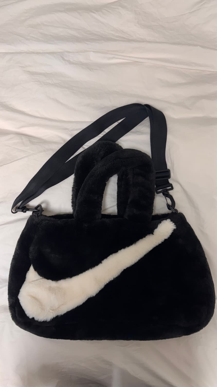 나이키 퍼 토트백 상품이미지1