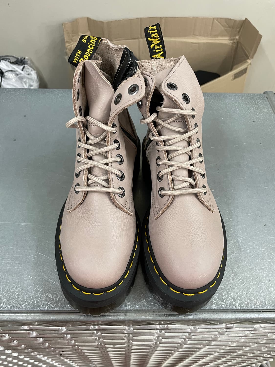 닥터마틴 제이든 III 베이지 uk4 상품이미지5