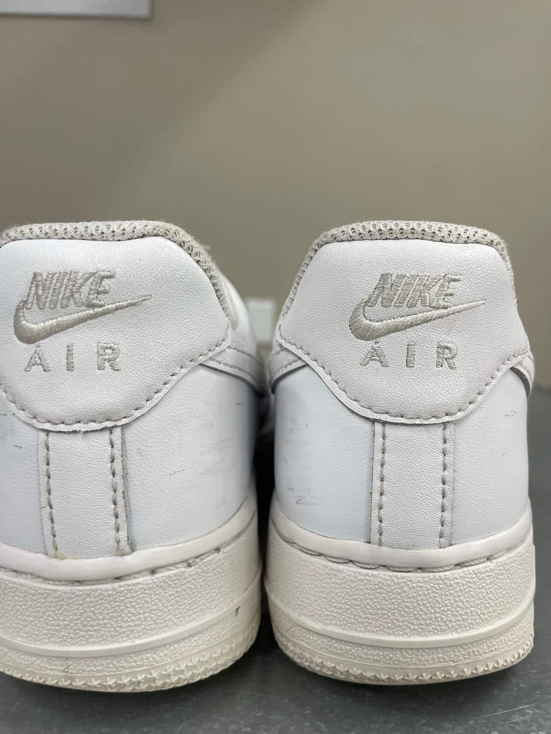 나이키 에어포스 1 로우 화이트 230 상품이미지9