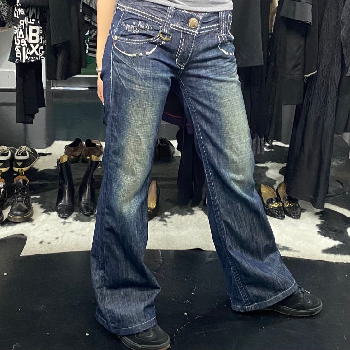 Redpepper 신치백 디테일 워싱 부츠컷 데님 상품이미지2